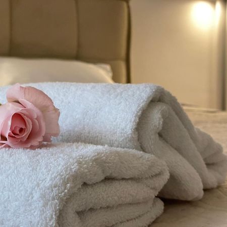 Golden Apartment Скопие Екстериор снимка