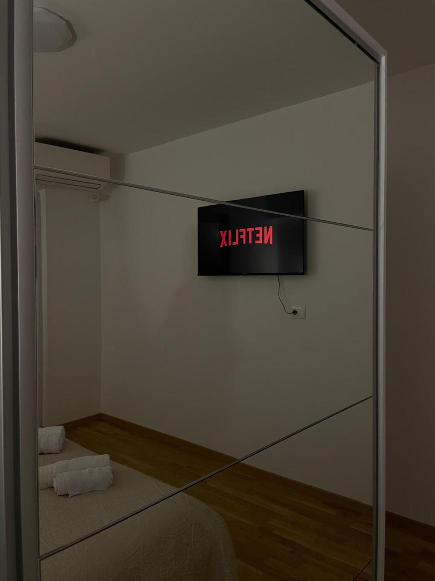 Golden Apartment Скопие Екстериор снимка