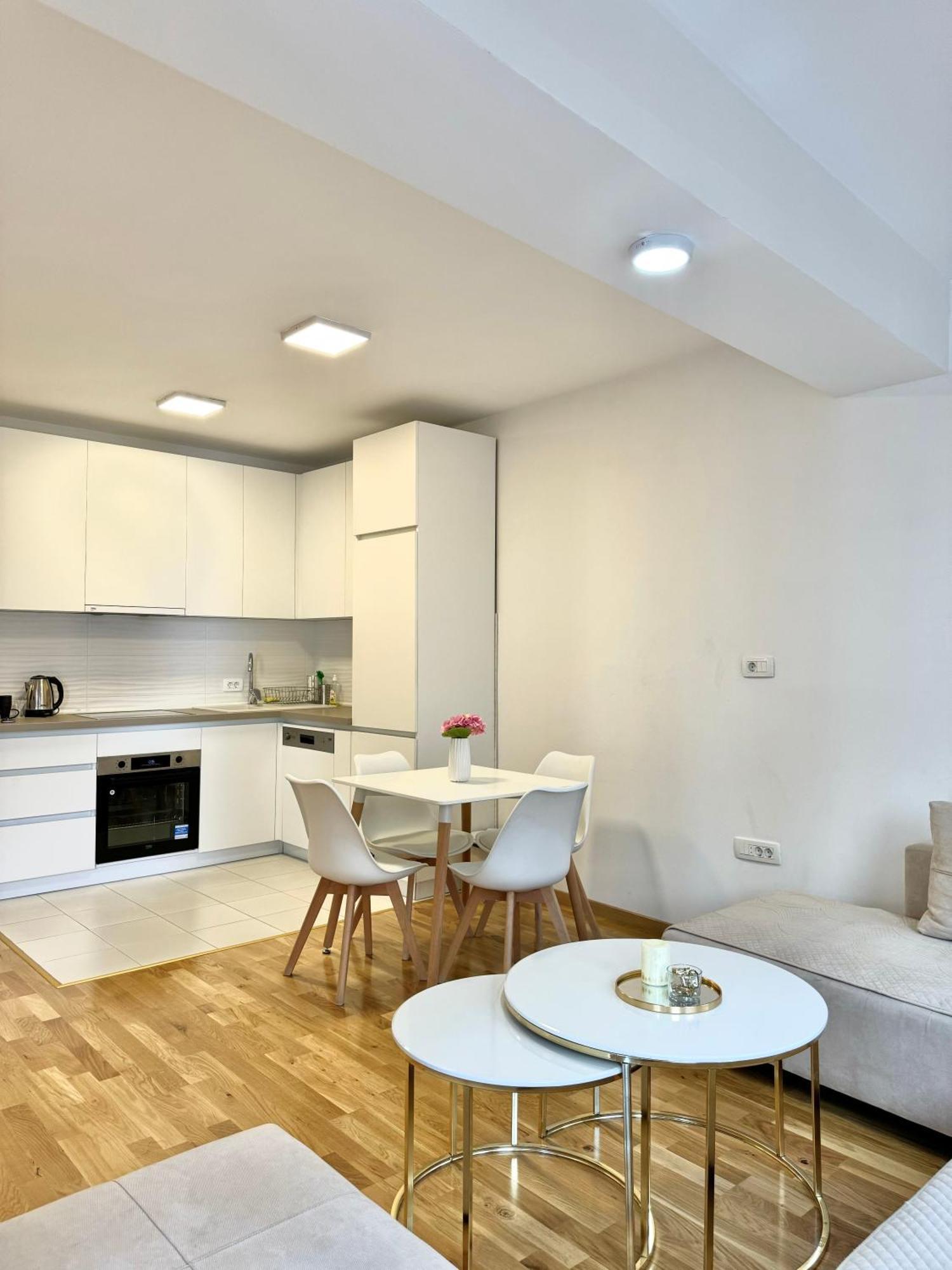 Golden Apartment Скопие Екстериор снимка